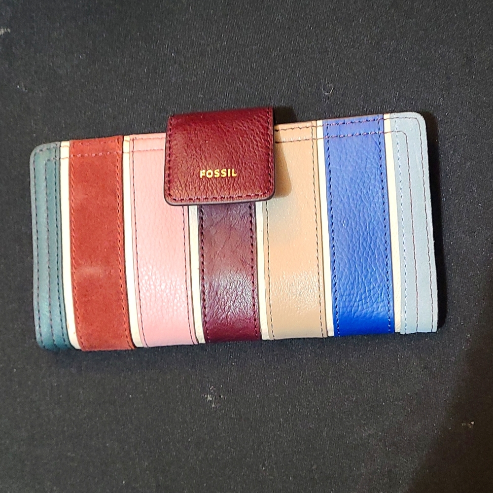 Fossil wallet